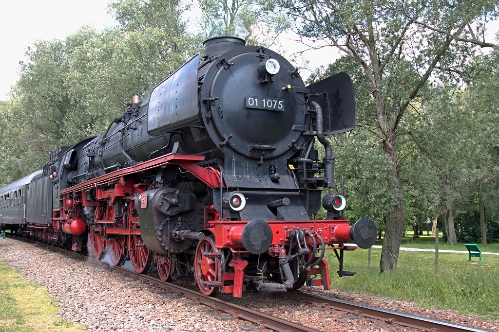 stoomlocomotief stoomlocomotieven verkeer transport vervoer spoorweg spoorwegen spoor trein treinen loc stoomloc erfgoed hdr locomotief